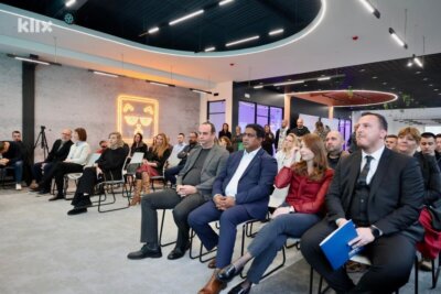 IMG-ddf5001c94c9df85301c8900106ba4ea-V